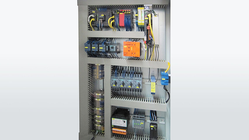 MN-350A1-A3 - Schaltschrank