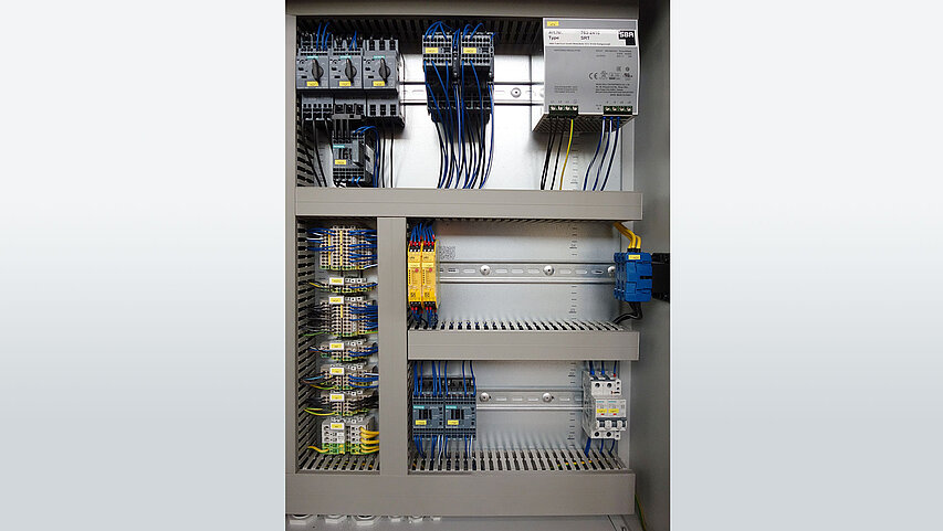 MN-350M2 - Schaltschrank